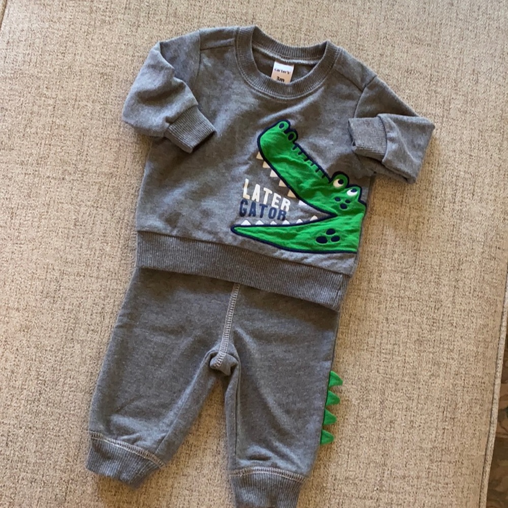 Carter’s gator sweat set
